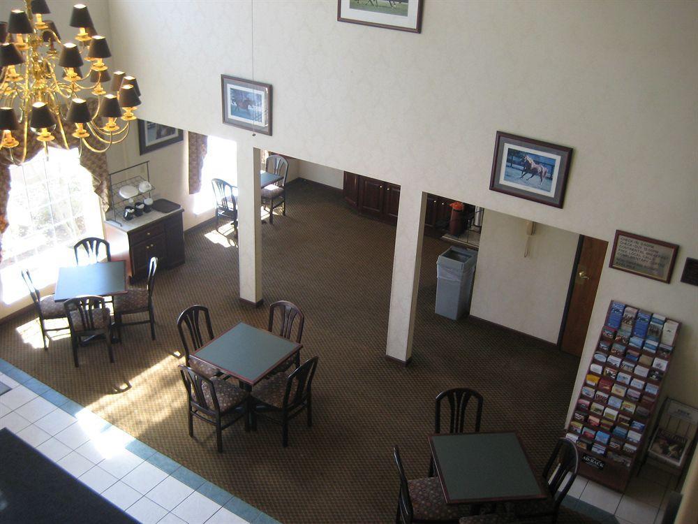 Guesthouse Inn&Suites Lexington Extérieur photo