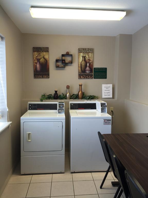 Guesthouse Inn&Suites Lexington Extérieur photo