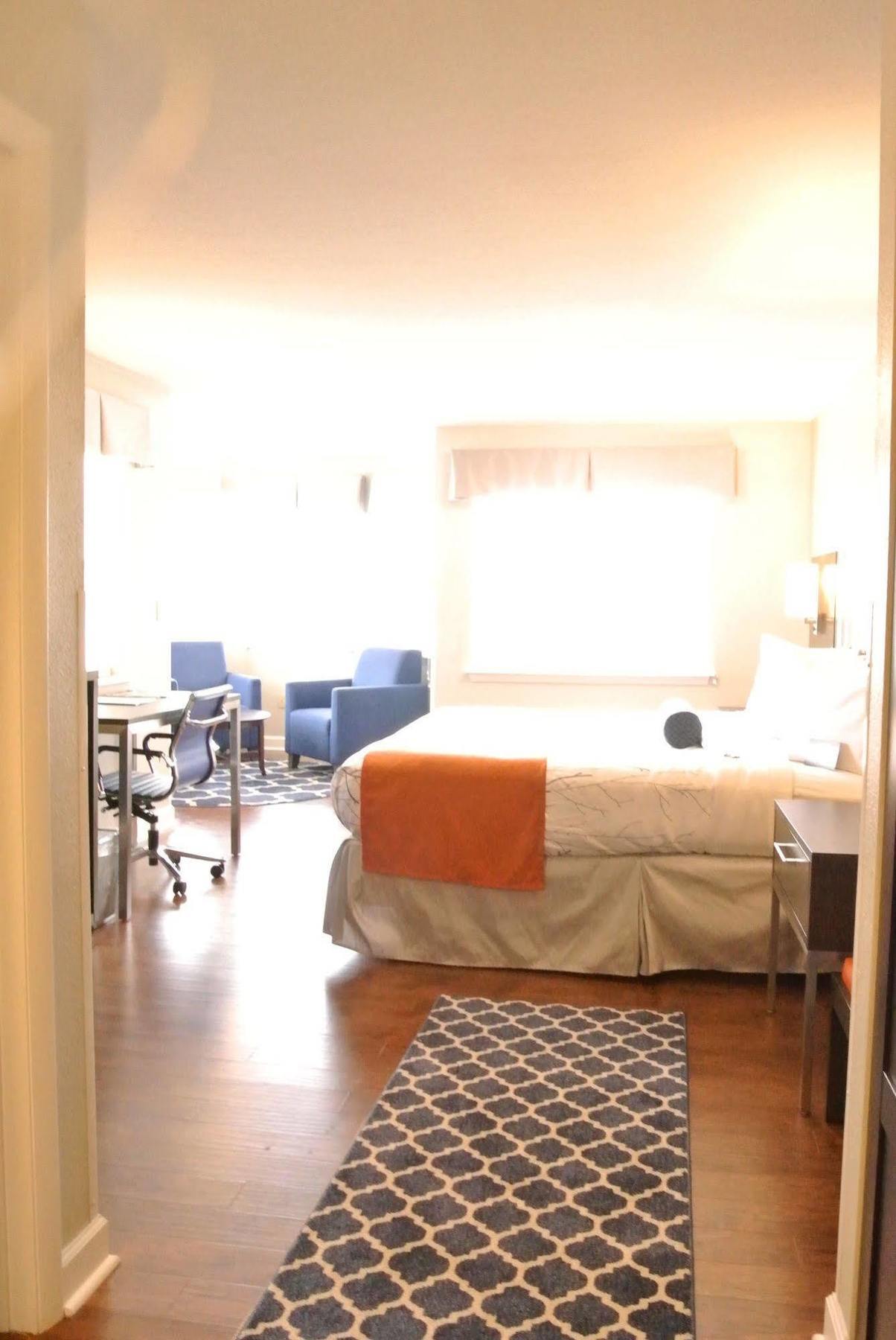 Guesthouse Inn&Suites Lexington Extérieur photo