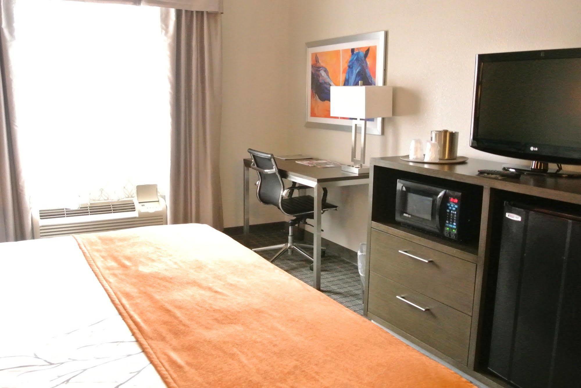 Guesthouse Inn&Suites Lexington Extérieur photo